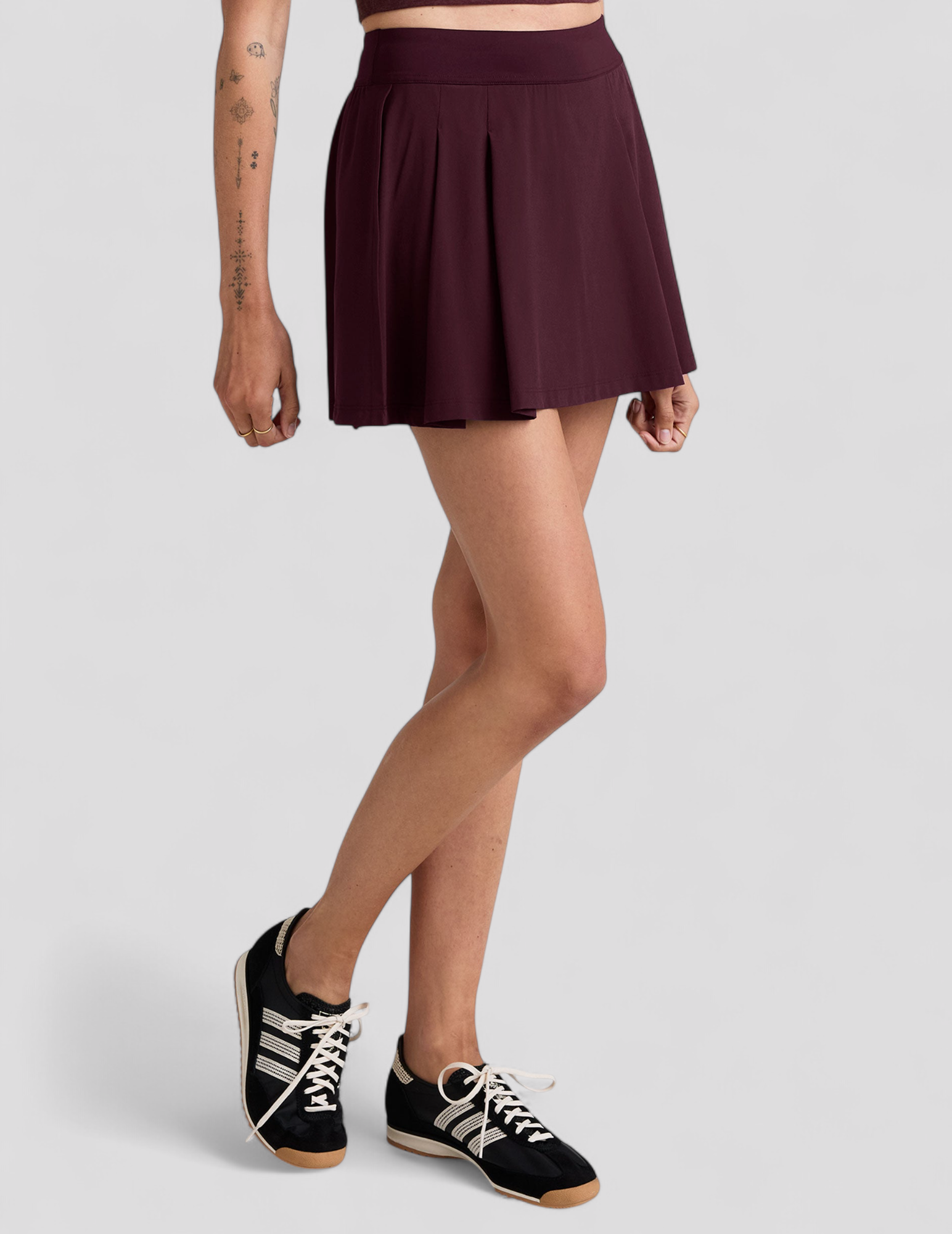 Geplooide zomerrok met elastische taille en binnenbroekje