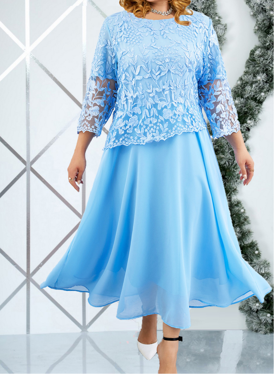 Lace Overlay Three-Quarter Sleeve Maxi Dress