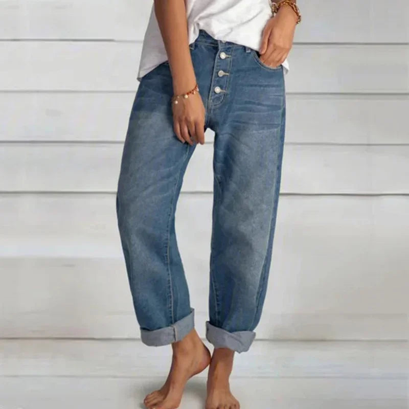 Straight-Leg Jeans with a Button Front