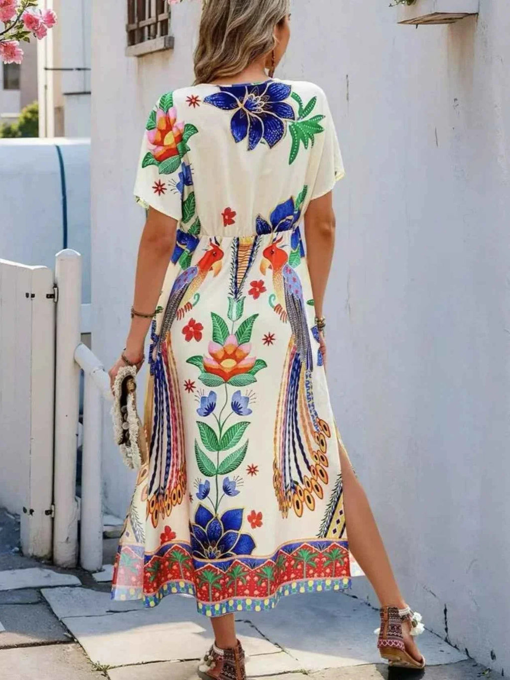 Abstract Print Maxi Dress with V-Neck and Short Sleeves