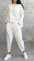 Soft Two-Piece Autumn Set with a Relaxed Coordinated Cut