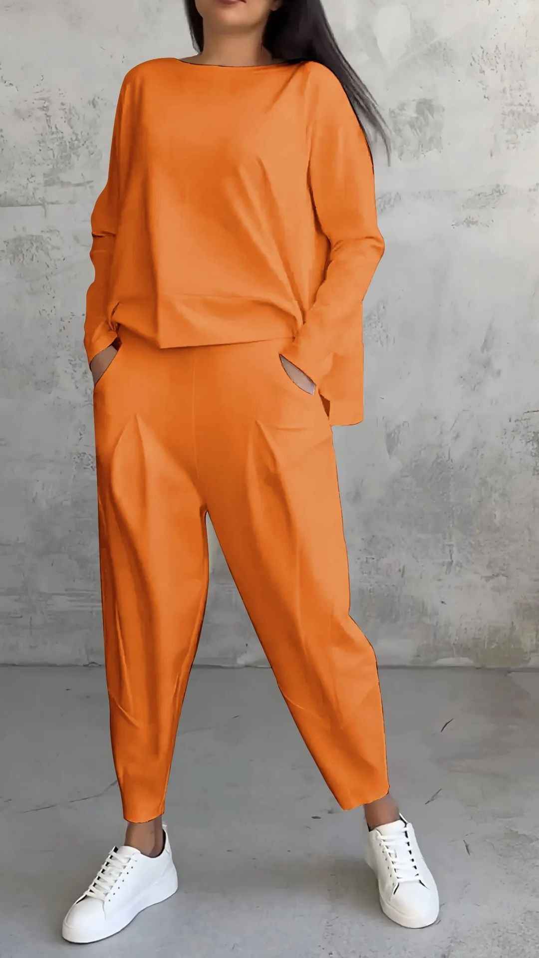 Soft Two-Piece Autumn Set with a Relaxed Coordinated Cut