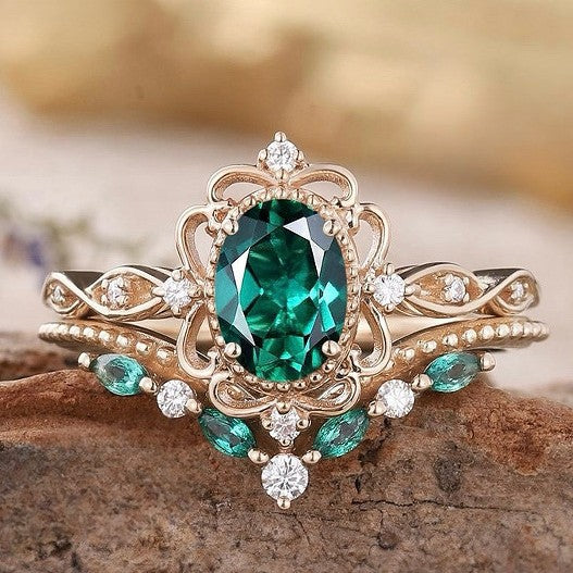Emerald-Look Crown Ring Set in Rose Gold Tone