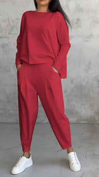 Soft Two-Piece Autumn Set with a Relaxed Coordinated Cut
