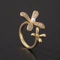 Vintage-Style Bright Pearl Daisy Ring