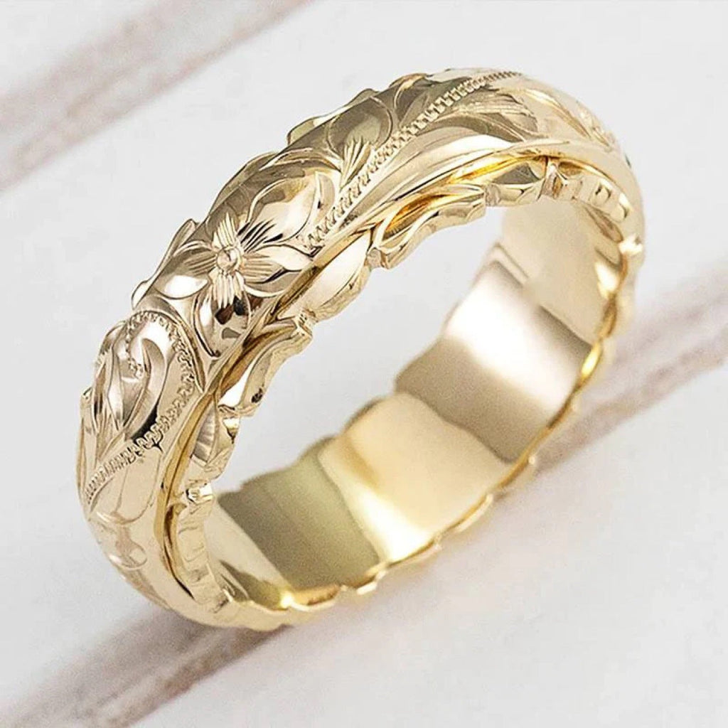 Vintage-Style Floral Engraved Gold-Plated Band Ring