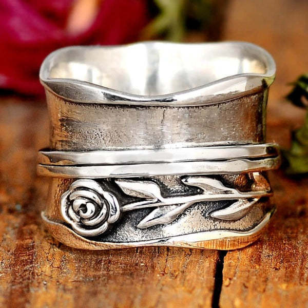 Vintage-Style Bohemian Silver-Tone Flower Ring