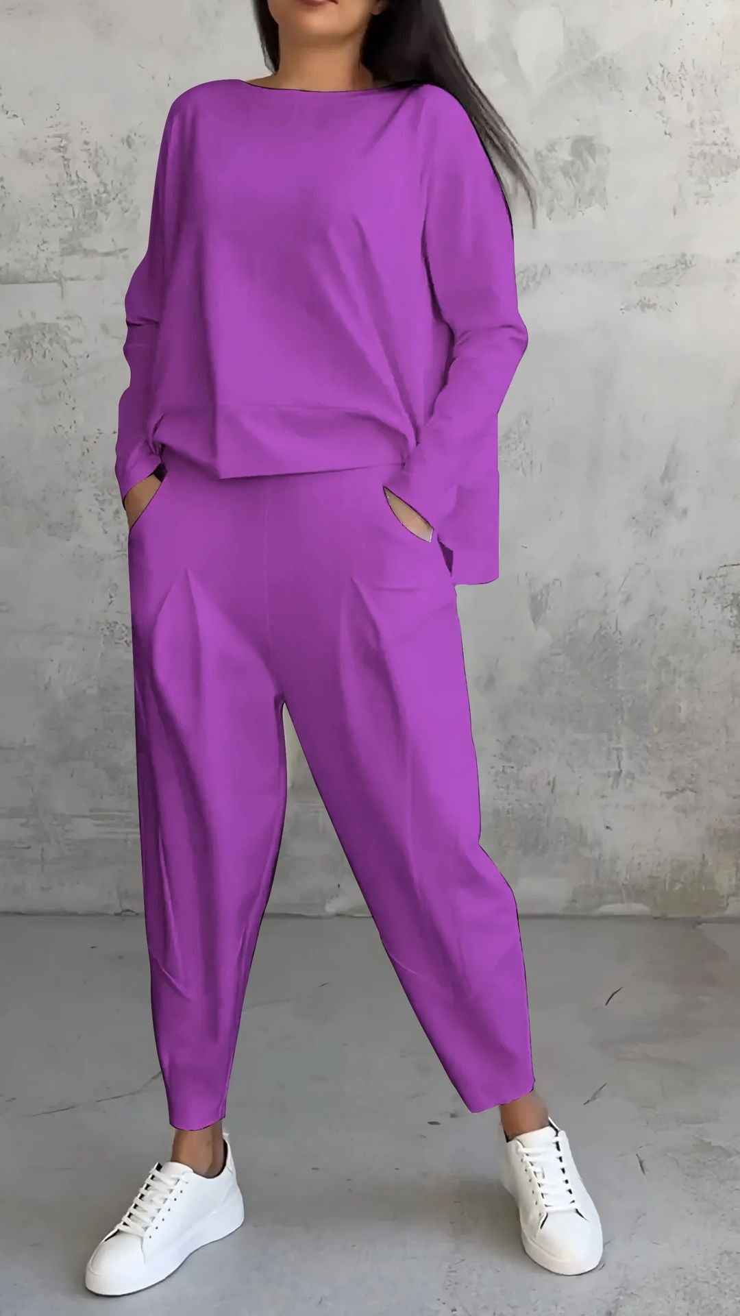 Soft Two-Piece Autumn Set with a Relaxed Coordinated Cut