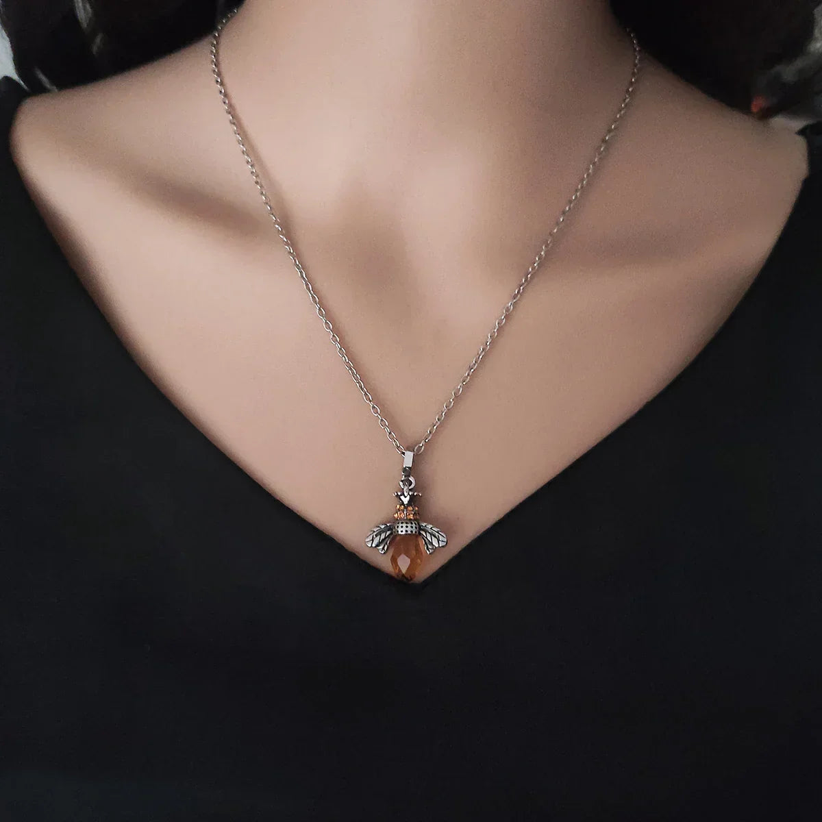 Vintage-Style Bee Necklace and Earrings Set