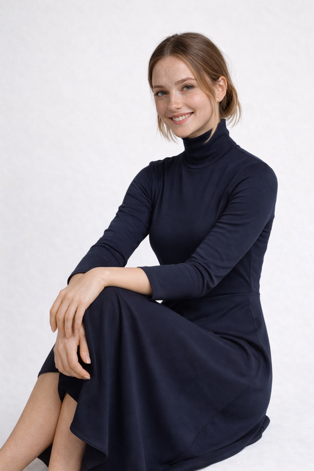 Gebreide maxi-jurk met hoge hals en soepele A-lijnrok