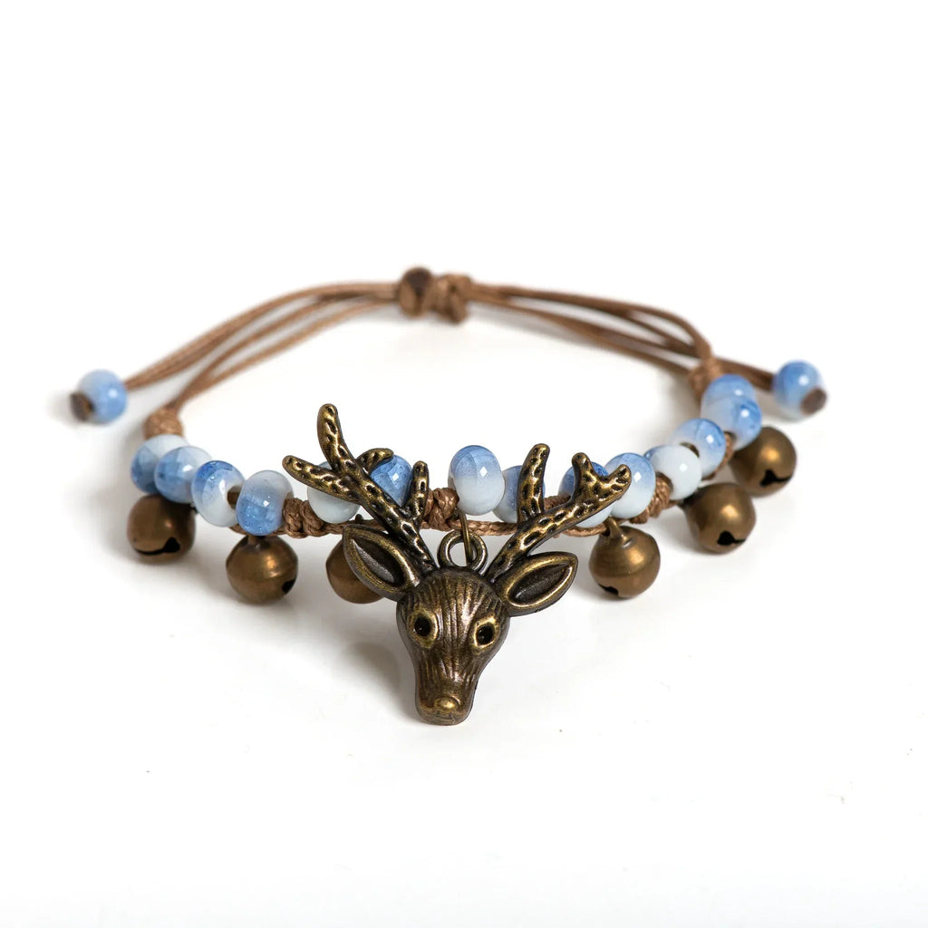 Ambachtelijke bedelarmband met keramisch hertje