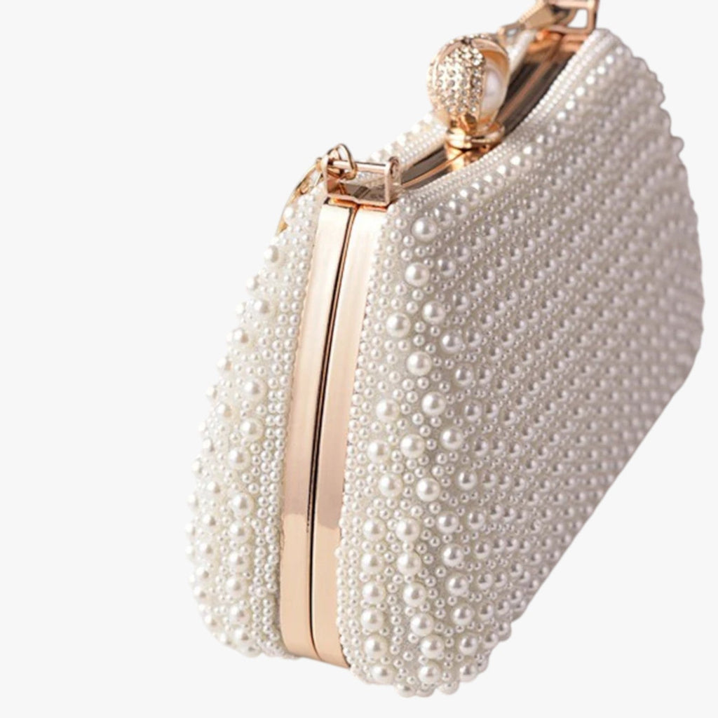 Avondtasje met parels, metalen handvat en ketting