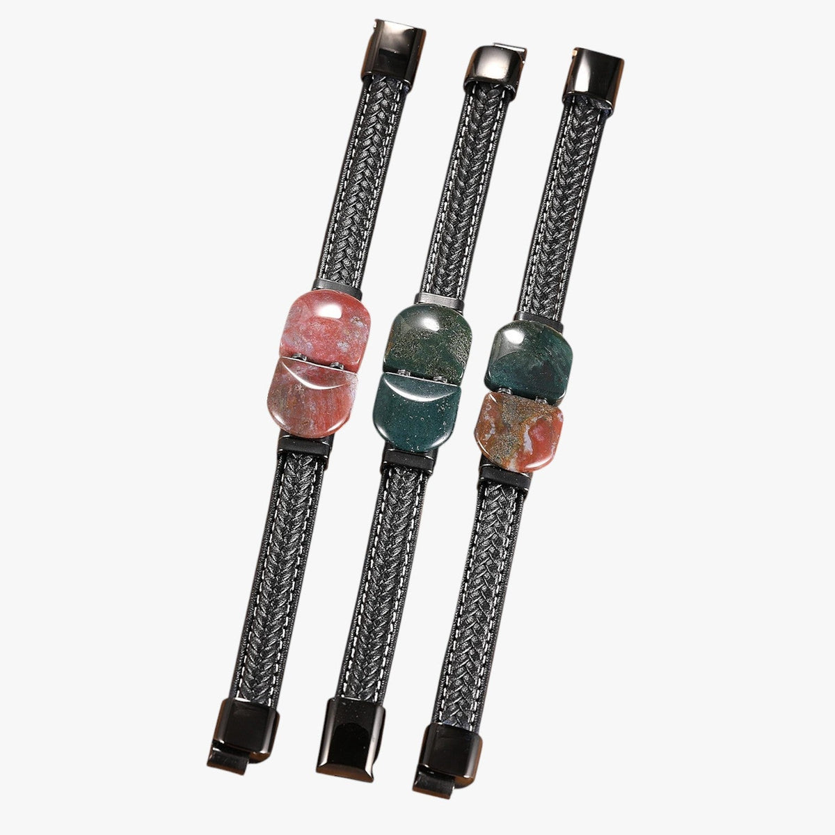 Armband van natuursteen en leer met kralendetail