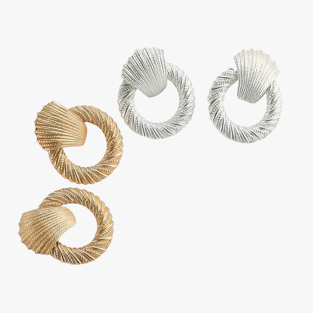 Clipoorbellen met hangend ringdetail