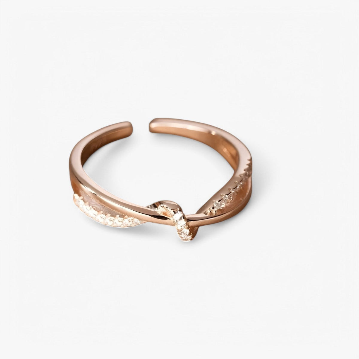 Sterling zilveren ring met knoop en kruis