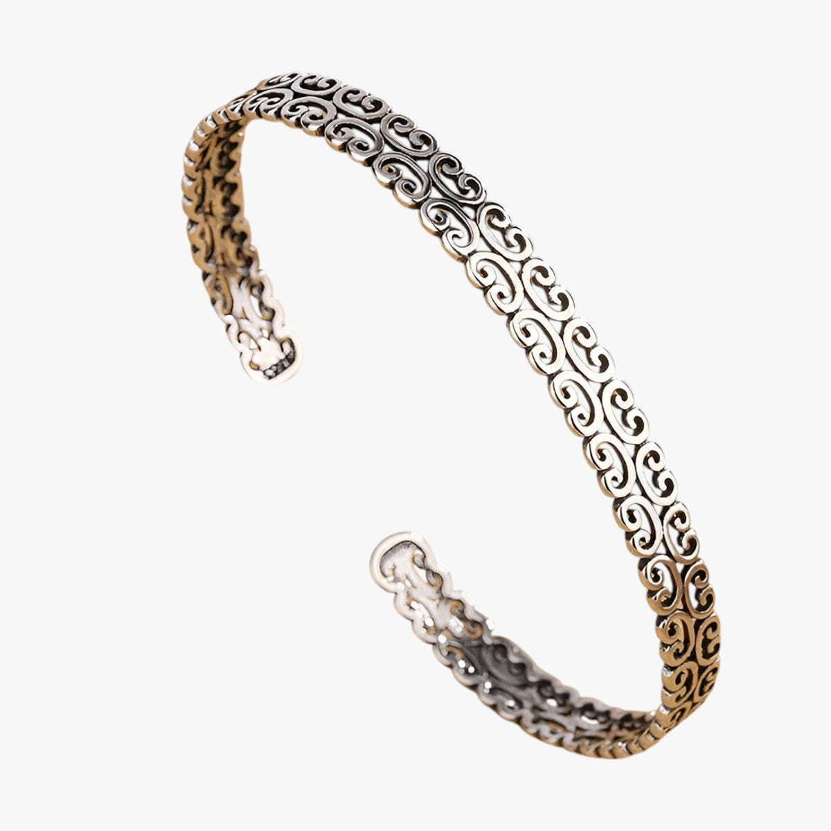 Zilverkleurige bangle met wolkendetail