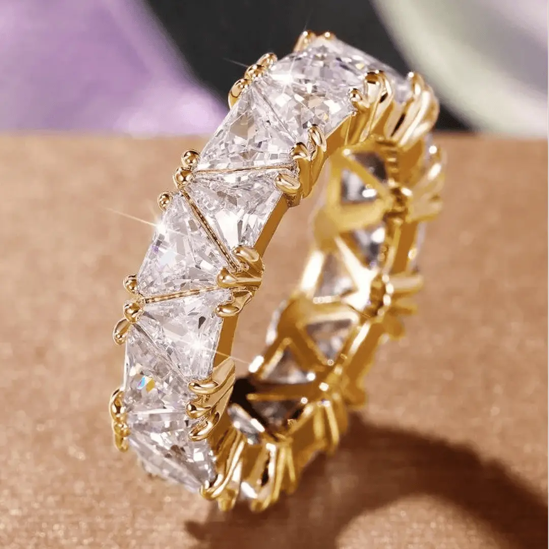 Vintage-Style Triangle Stone Ring