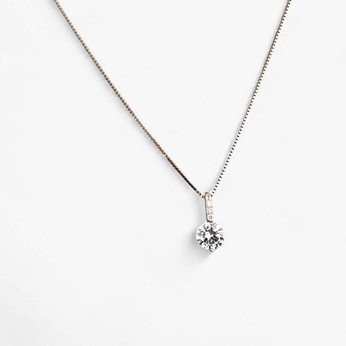 Silver-Plated Necklace with Round Zircon
