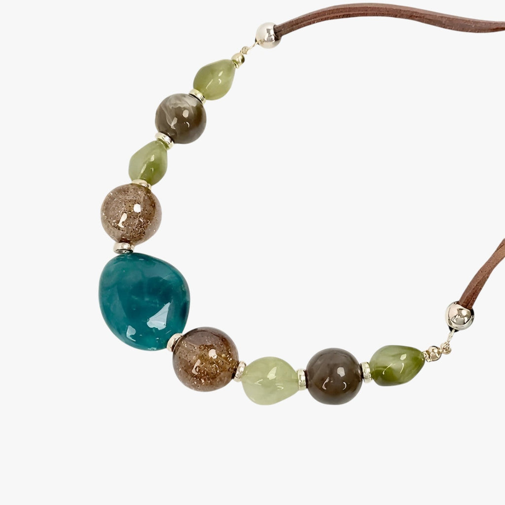 Vintage Pearl Necklace with Acrylic Pendant