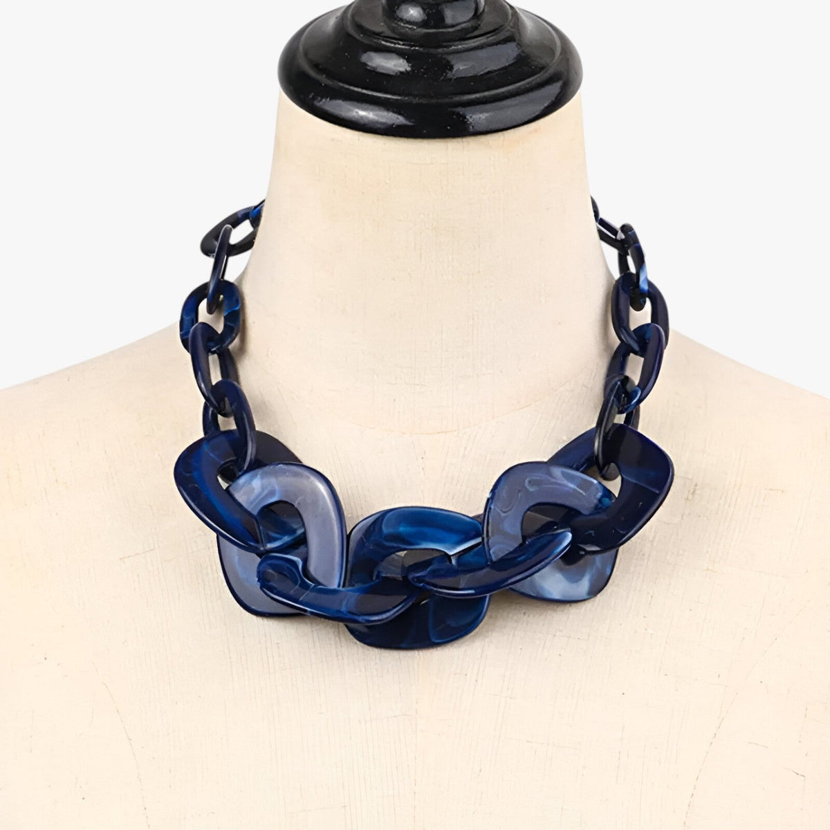 Geometric Link Choker with Square Panels