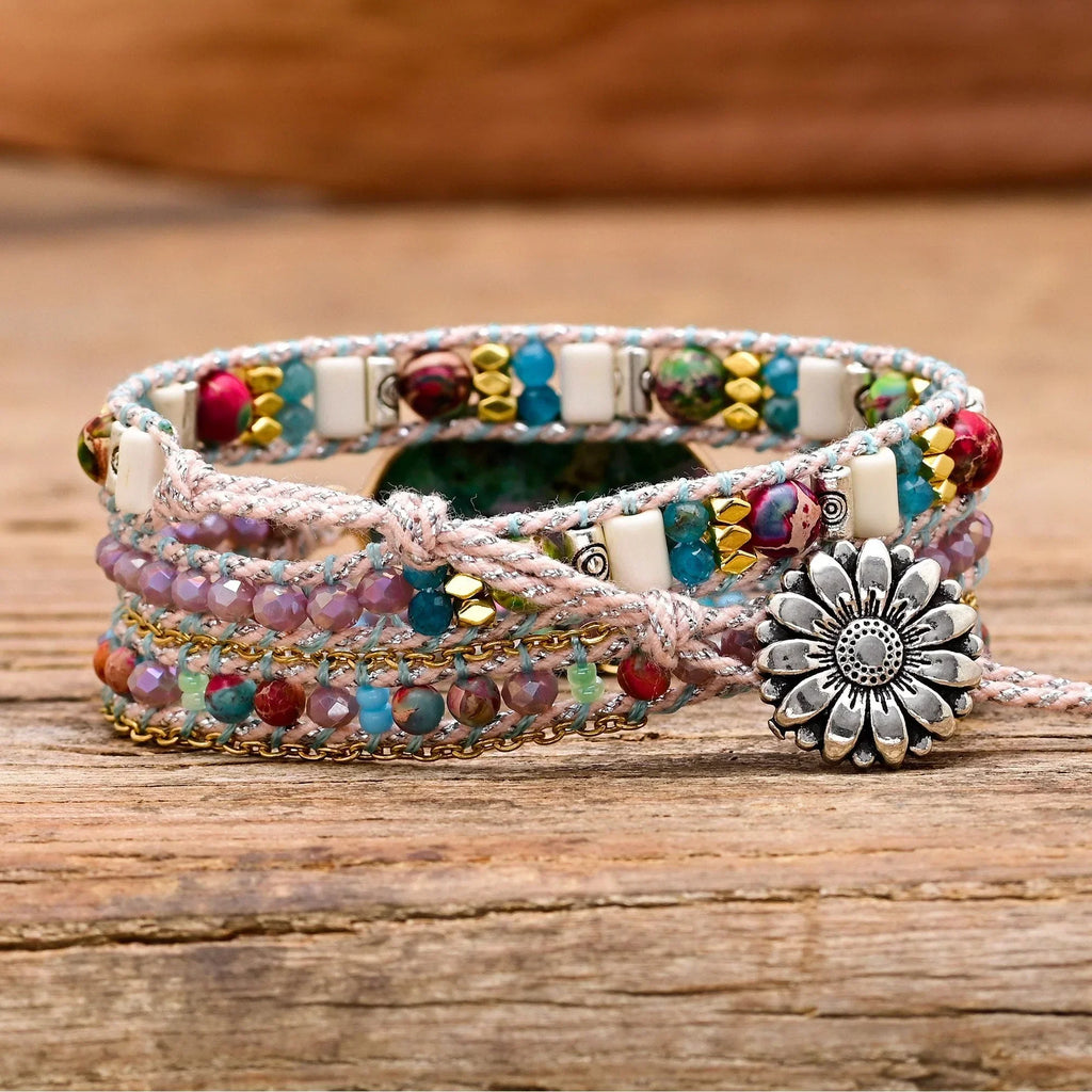 Kralenarmband van blauw calciet en agaat in regenboogkleuren