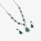 Tweedelige bruidsset met druppelhanger en oorbellen