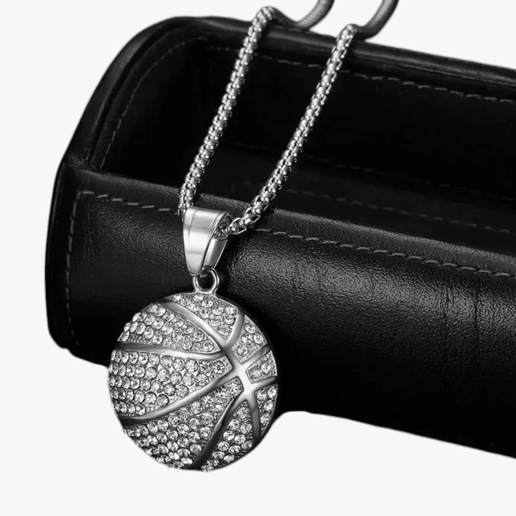 Ketting met basketbalhanger en strassbezetting