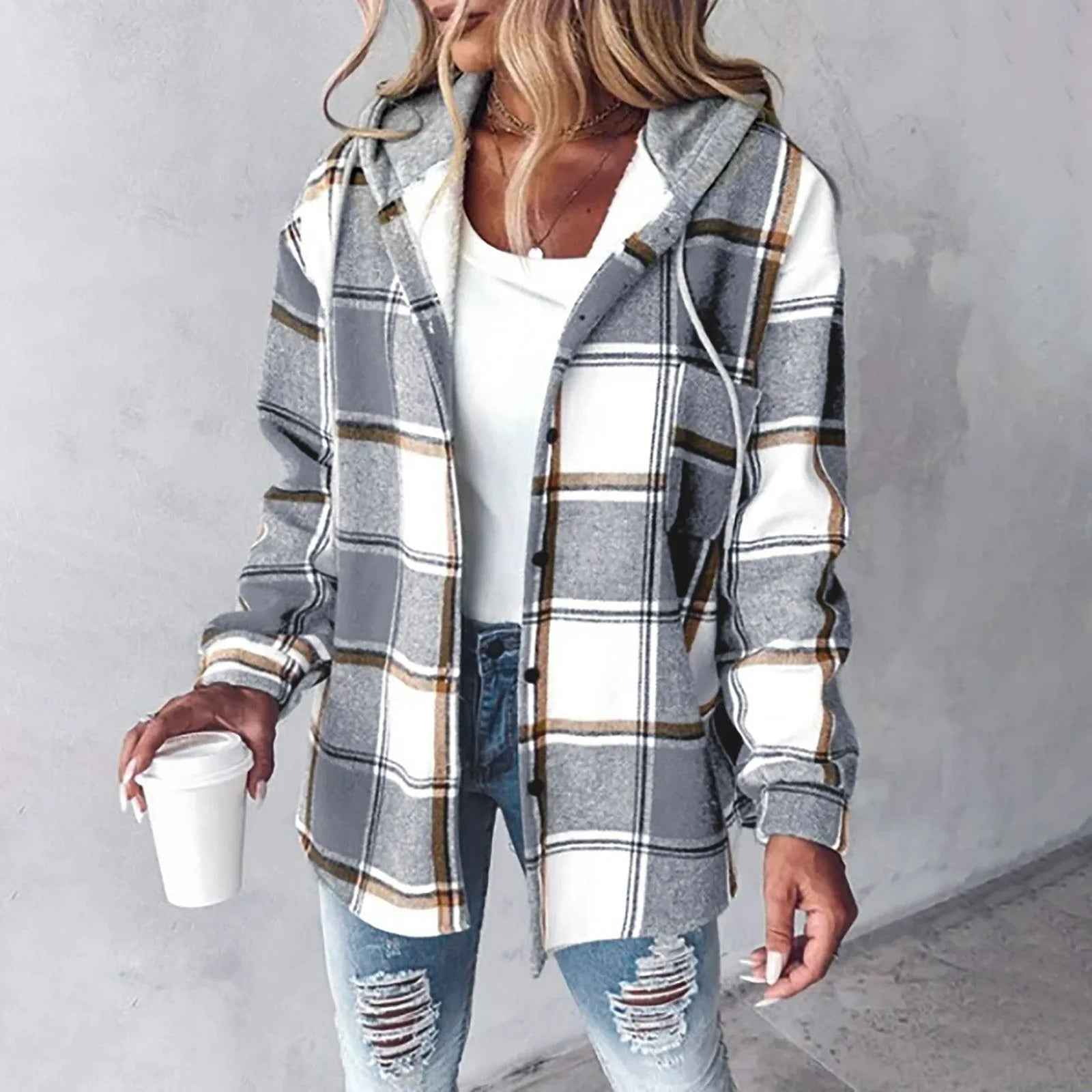 Slim Warm Jacket with a Feminine Line for Cold Days