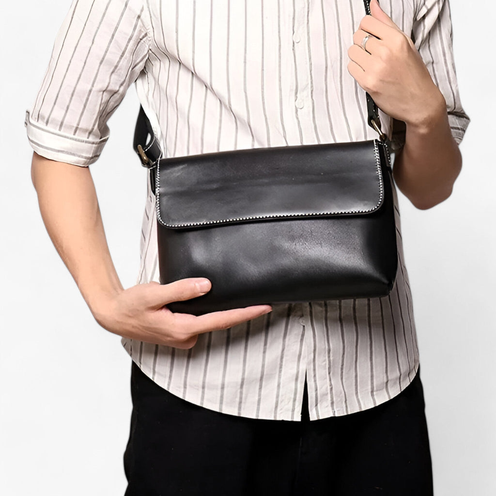 Men's Vintage-Inspired Comfortable Everyday Shoulder Bag