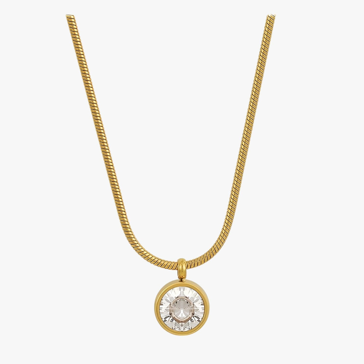 Eenvoudige goudkleurige ketting met gepolijste afwerking