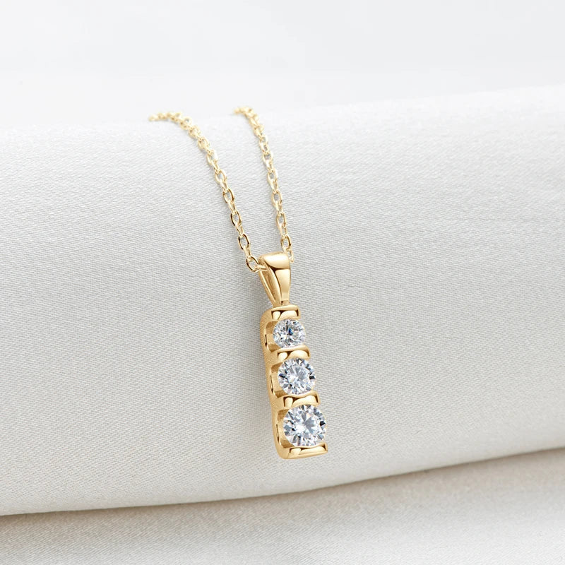 Ketting met drie ingelegde sparks