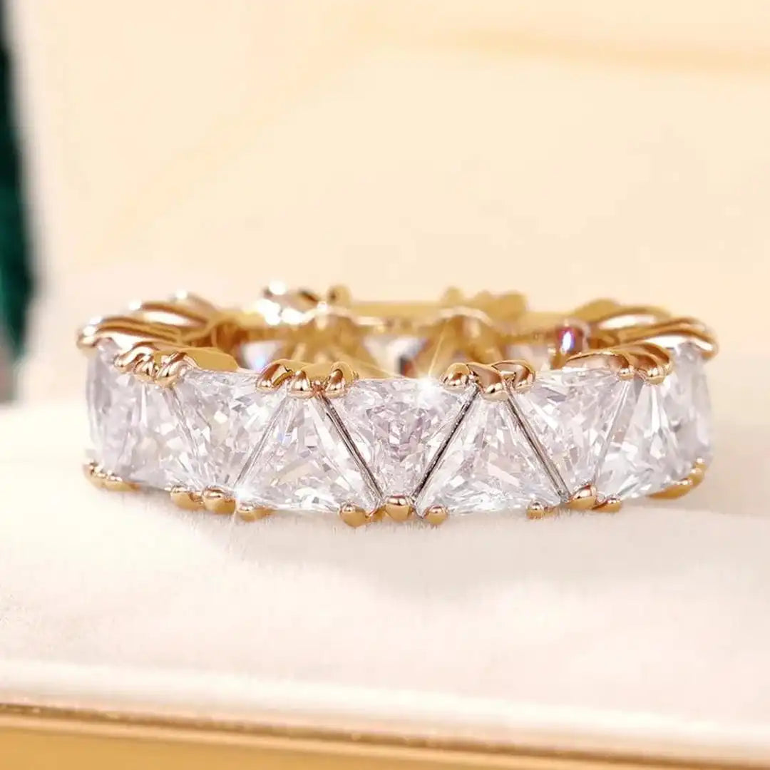 Vintage-Style Triangle Stone Ring