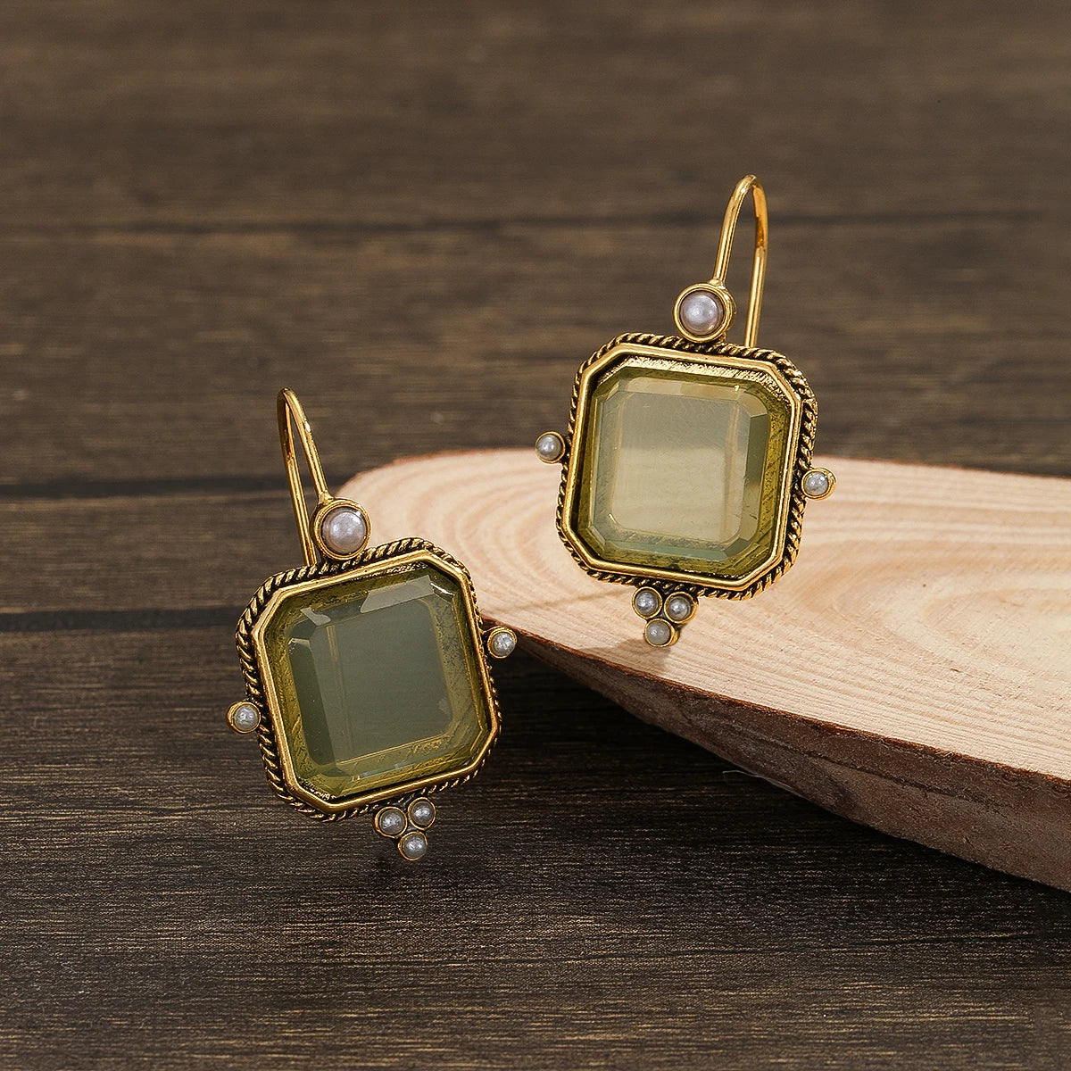 Brincos Pendentes com Pendente Geométrico de Pérola Estilo Vintage