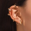 Gebeeldhouwde earcuff met ketting