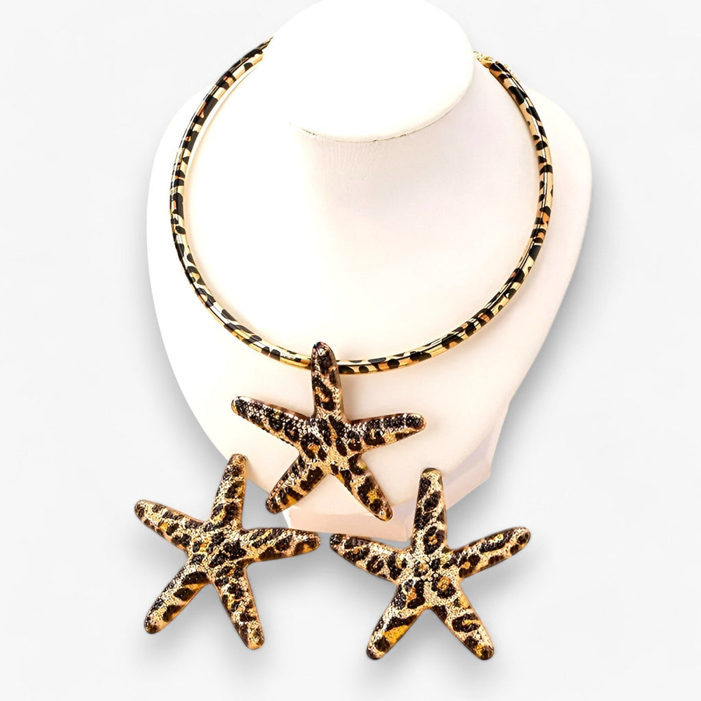 Set met zeesterketting en oorbellen in luipaardprint