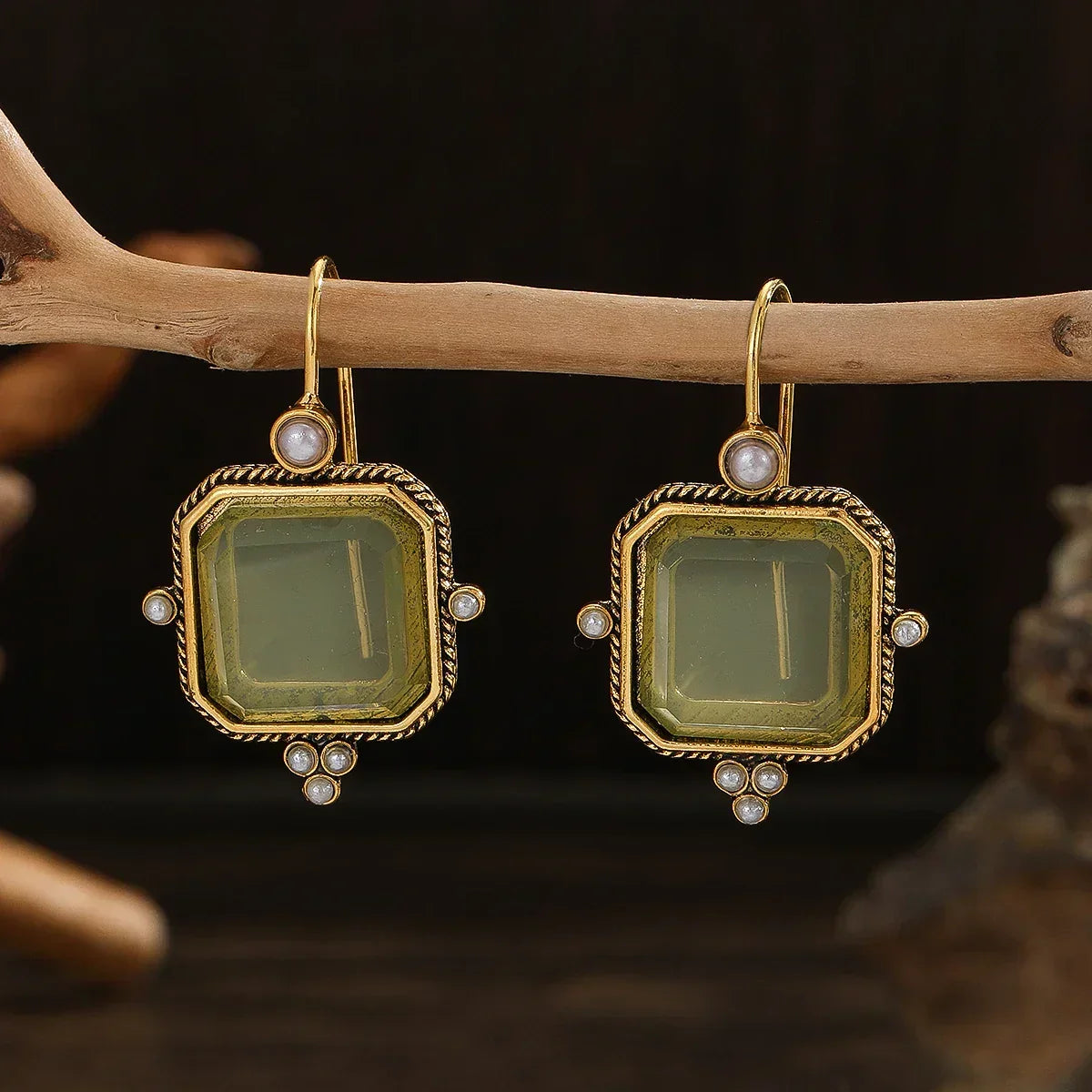Vintage-Style Geometric Pearl Pendant Drop Earrings