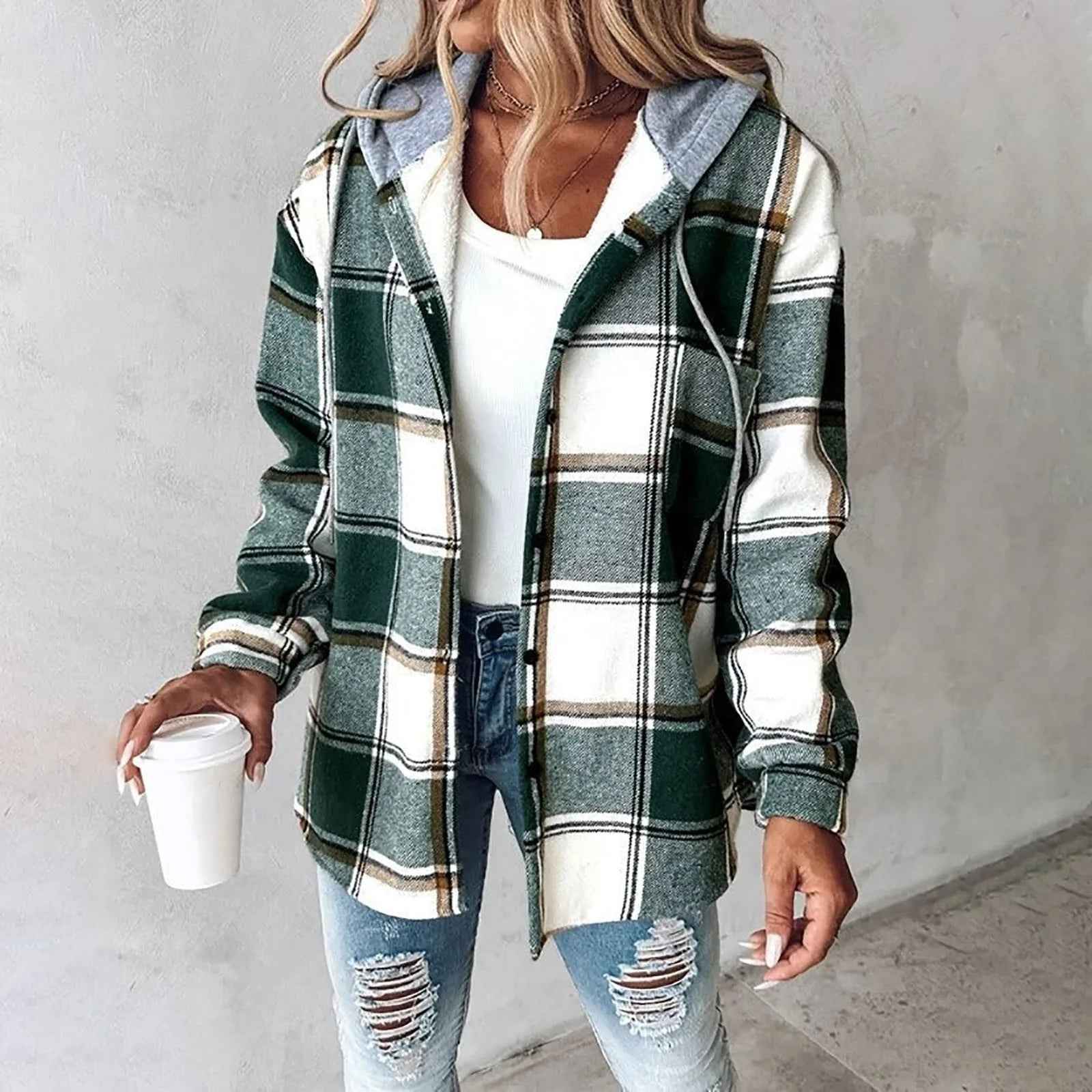 Slim Warm Jacket with a Feminine Line for Cold Days