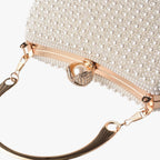 Avondtasje met parels, metalen handvat en ketting