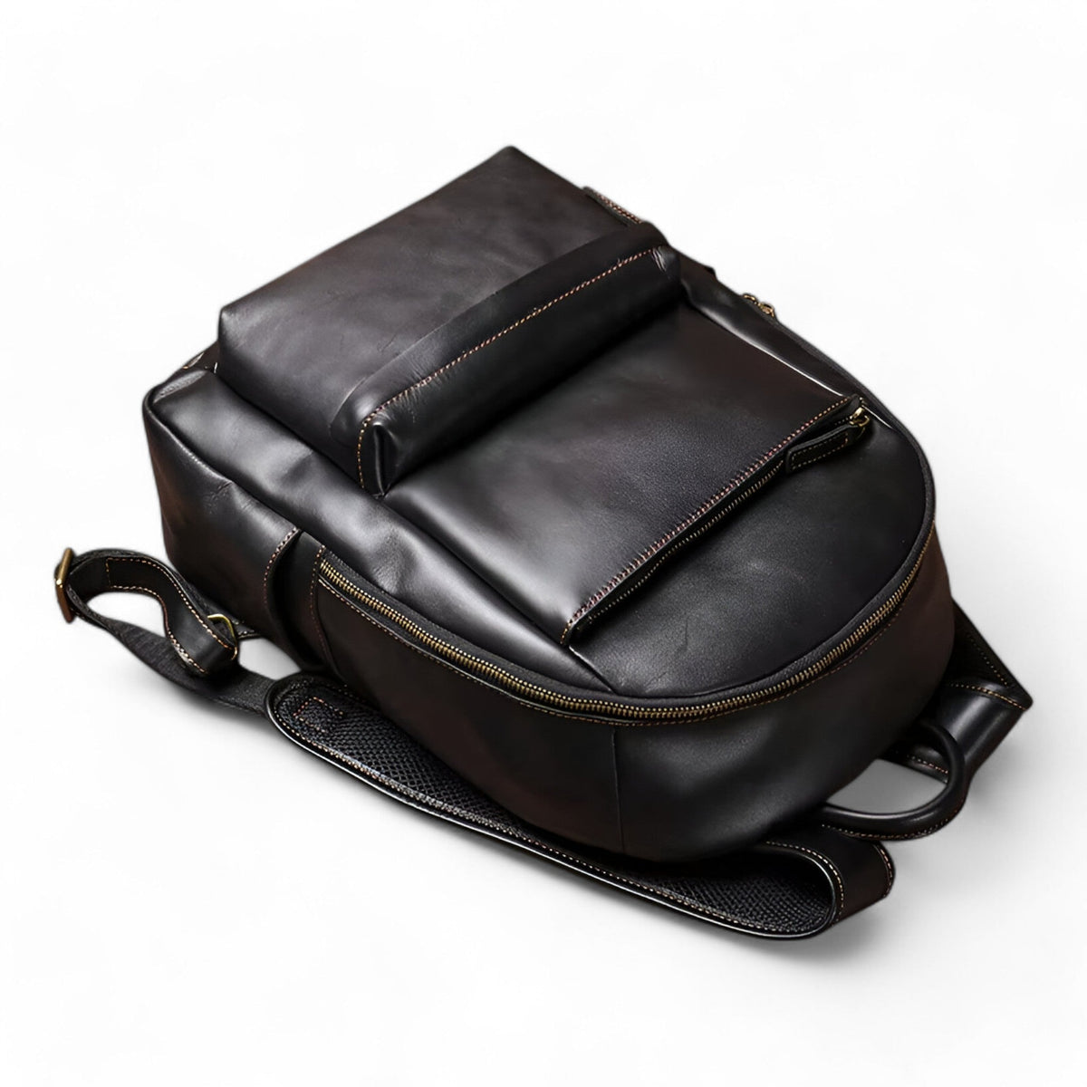 Vintage-Inspired Leather Travel Backpack for Work and School