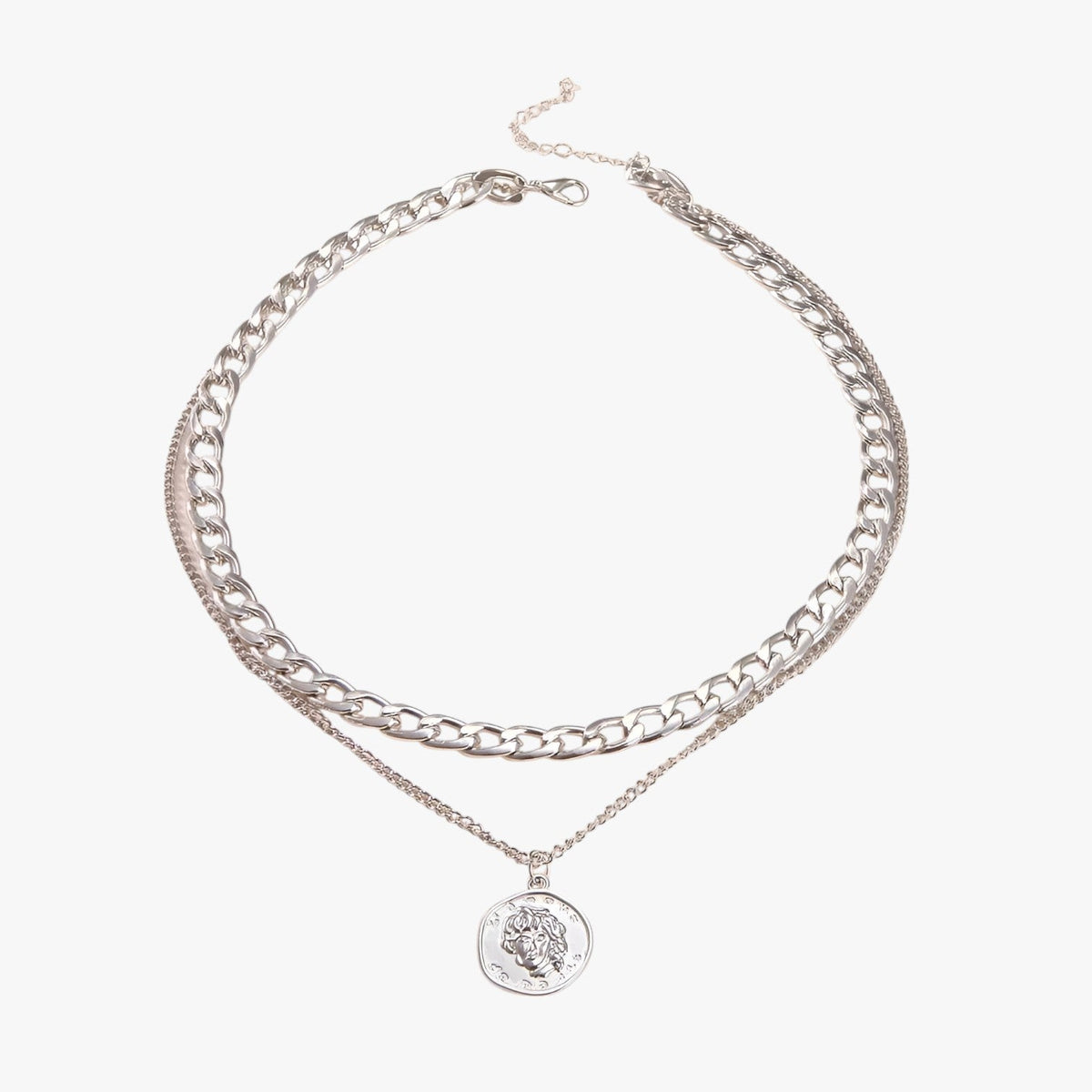 Gelaagde muntketting met oplopende kettinglengtes