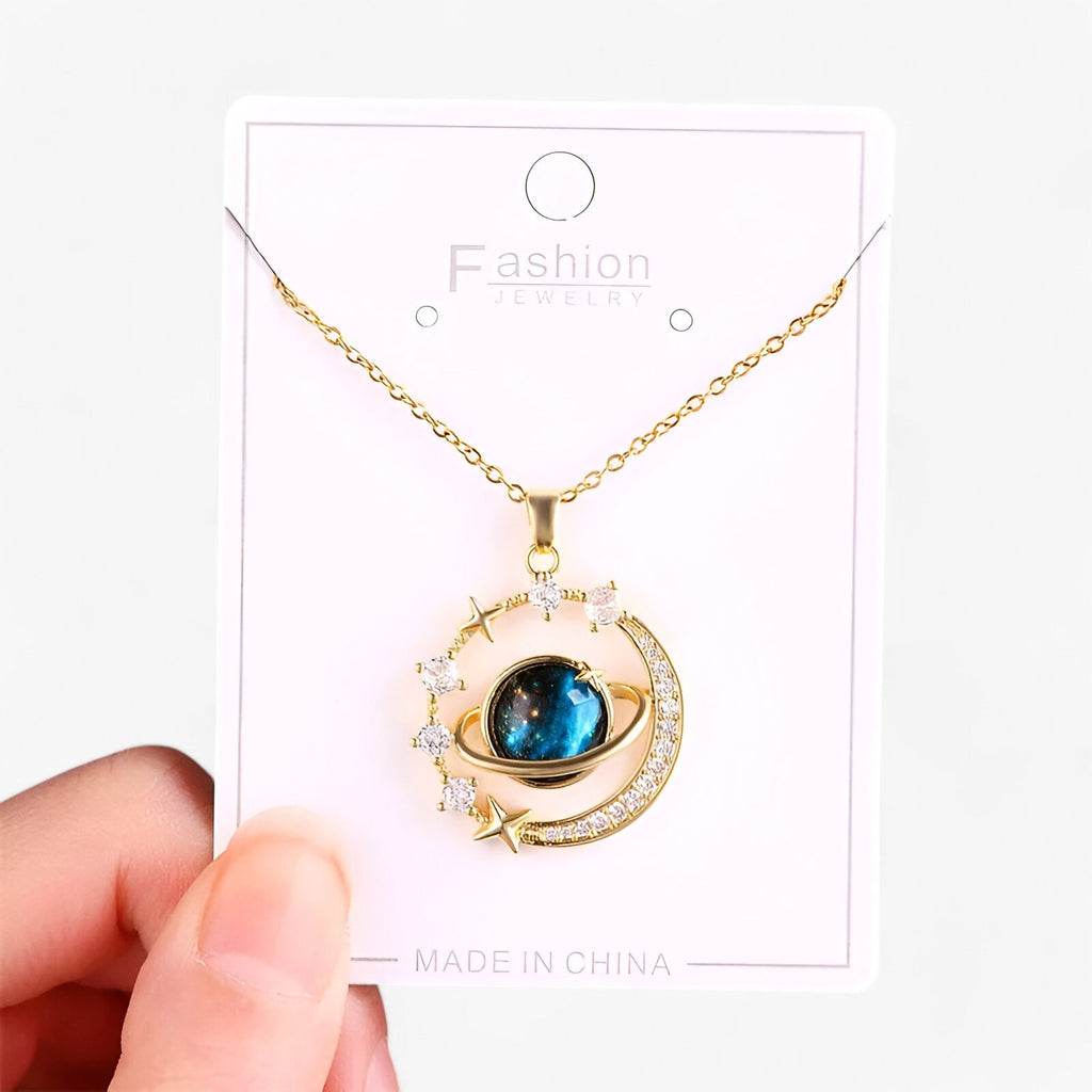 Vergulde choker met kristallen sterren en planeten