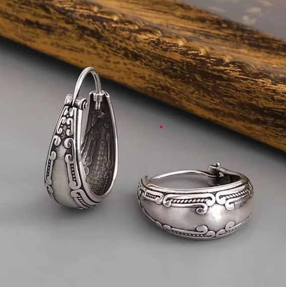 Vintage-Style Silver-Tone Mandala Earrings