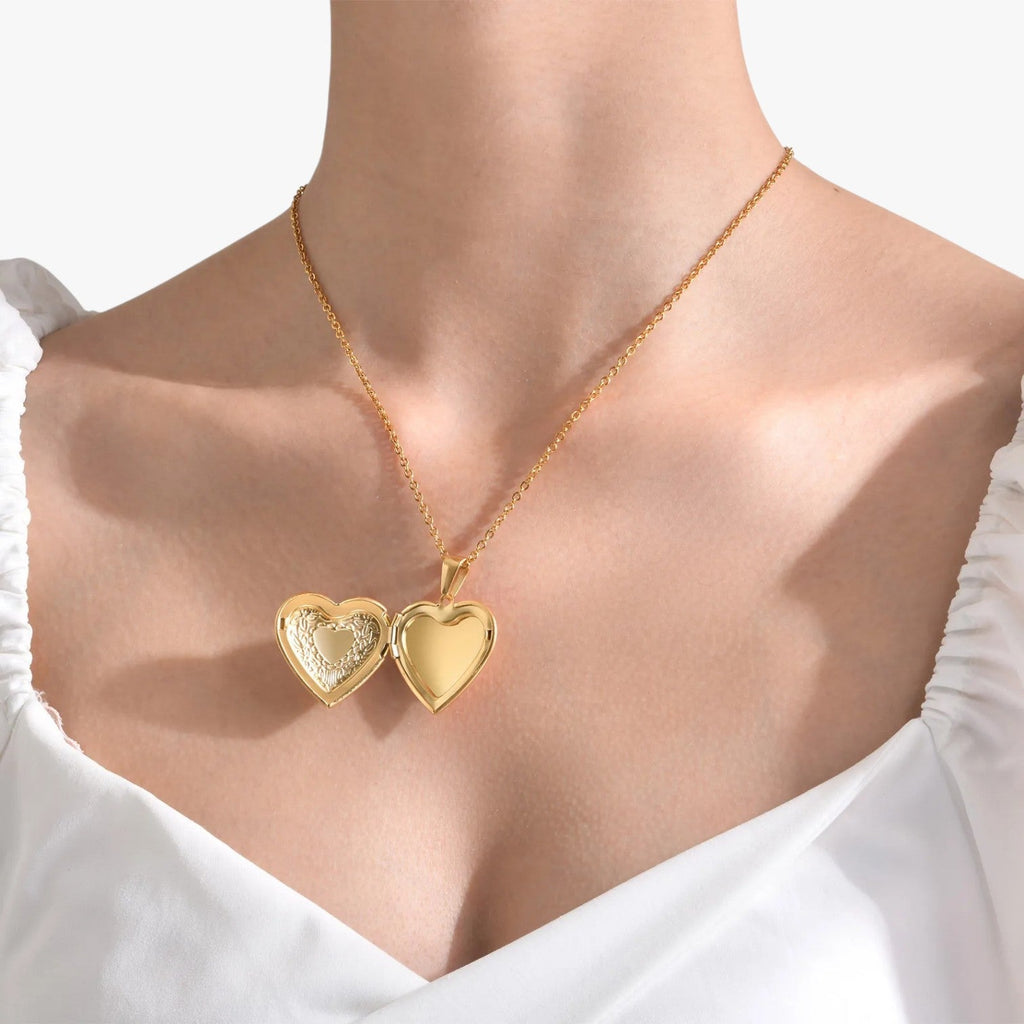 Heart Locket Necklace with Inner Photo Frame