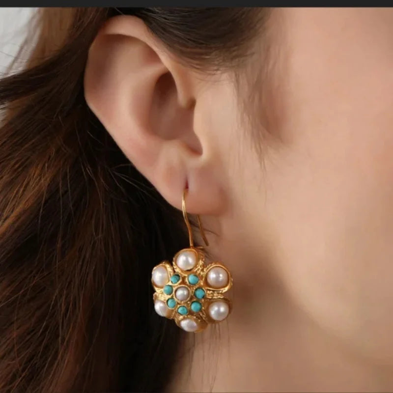 Brincos com Cacho de Pérolas e Turquesa Estilo Vintage