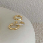 Oorclips met drievoudige welving