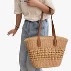 Women's Lightweight Woven Straw Summer Shoulder Bag