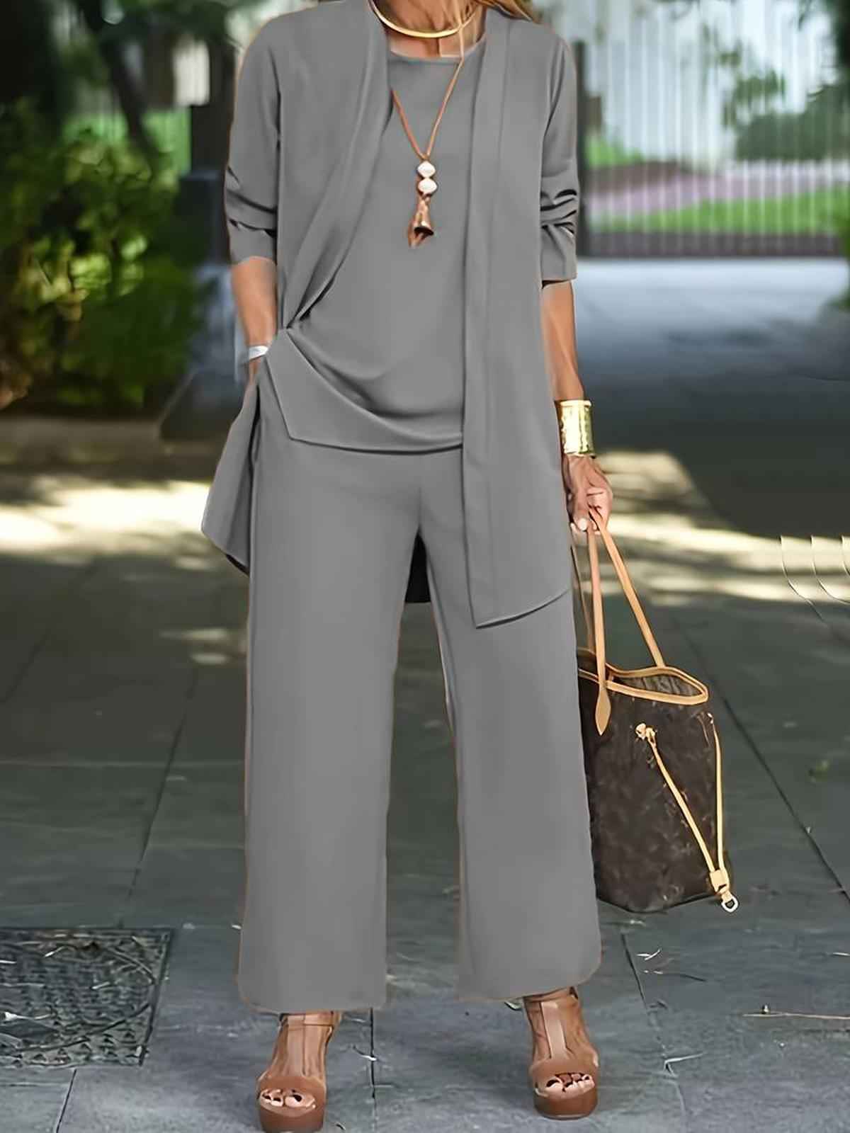 Three-Piece Set with Flowing Top, Wide Trousers and Overlayer