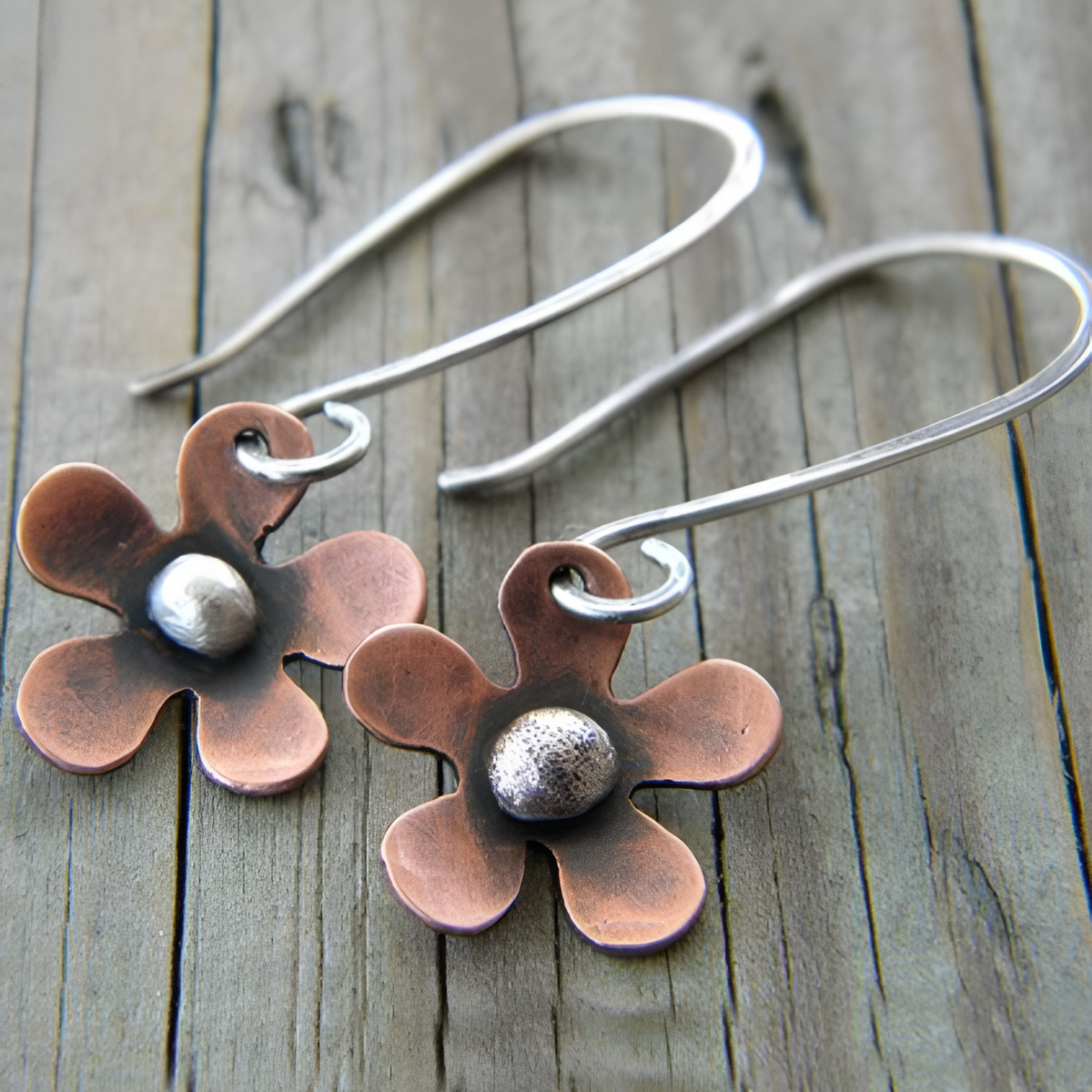 Vintage-Style Copper-Tone Flower Earrings with Pearl Centre