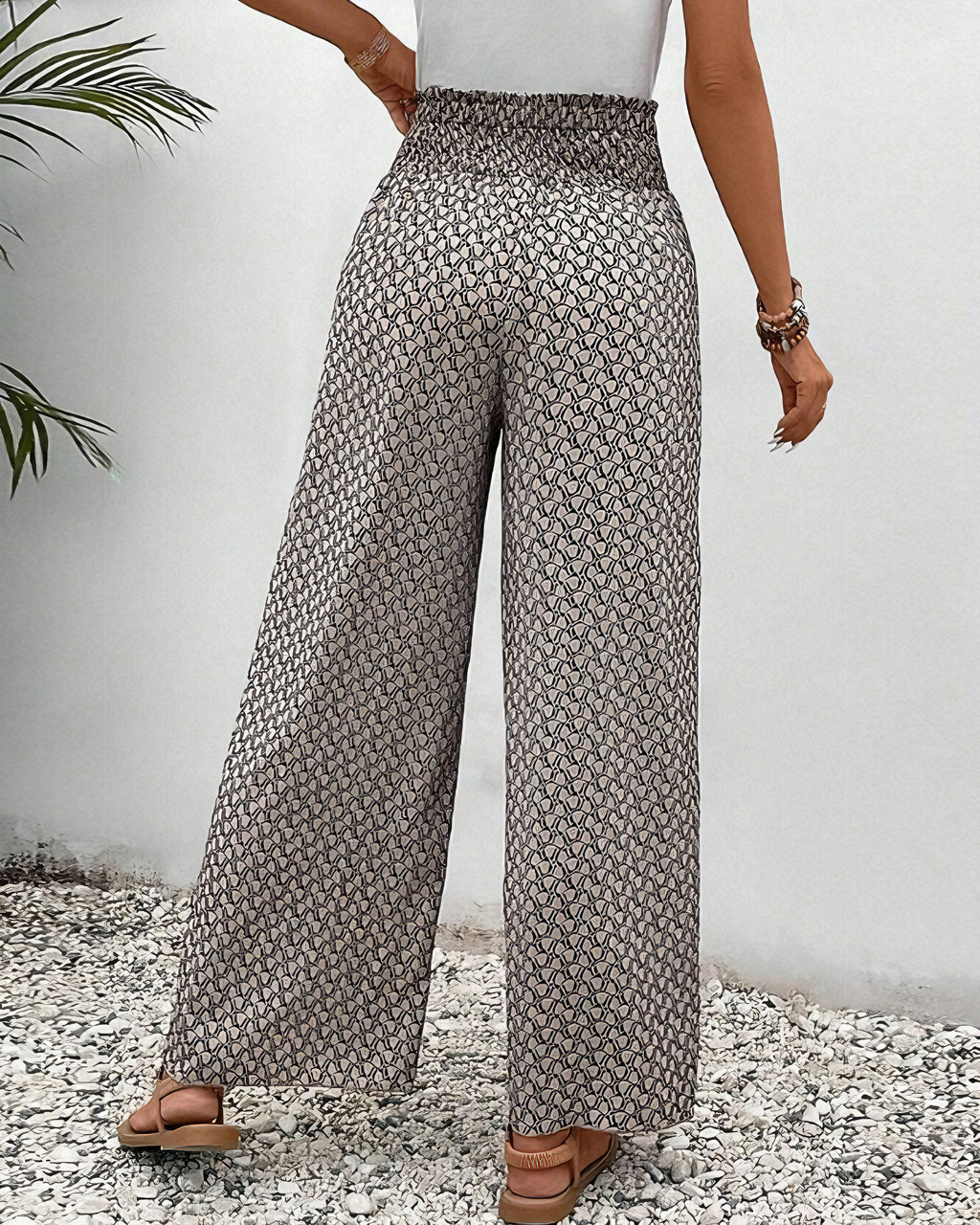 Broek met wijde pijpen, elastische taille en lichte val