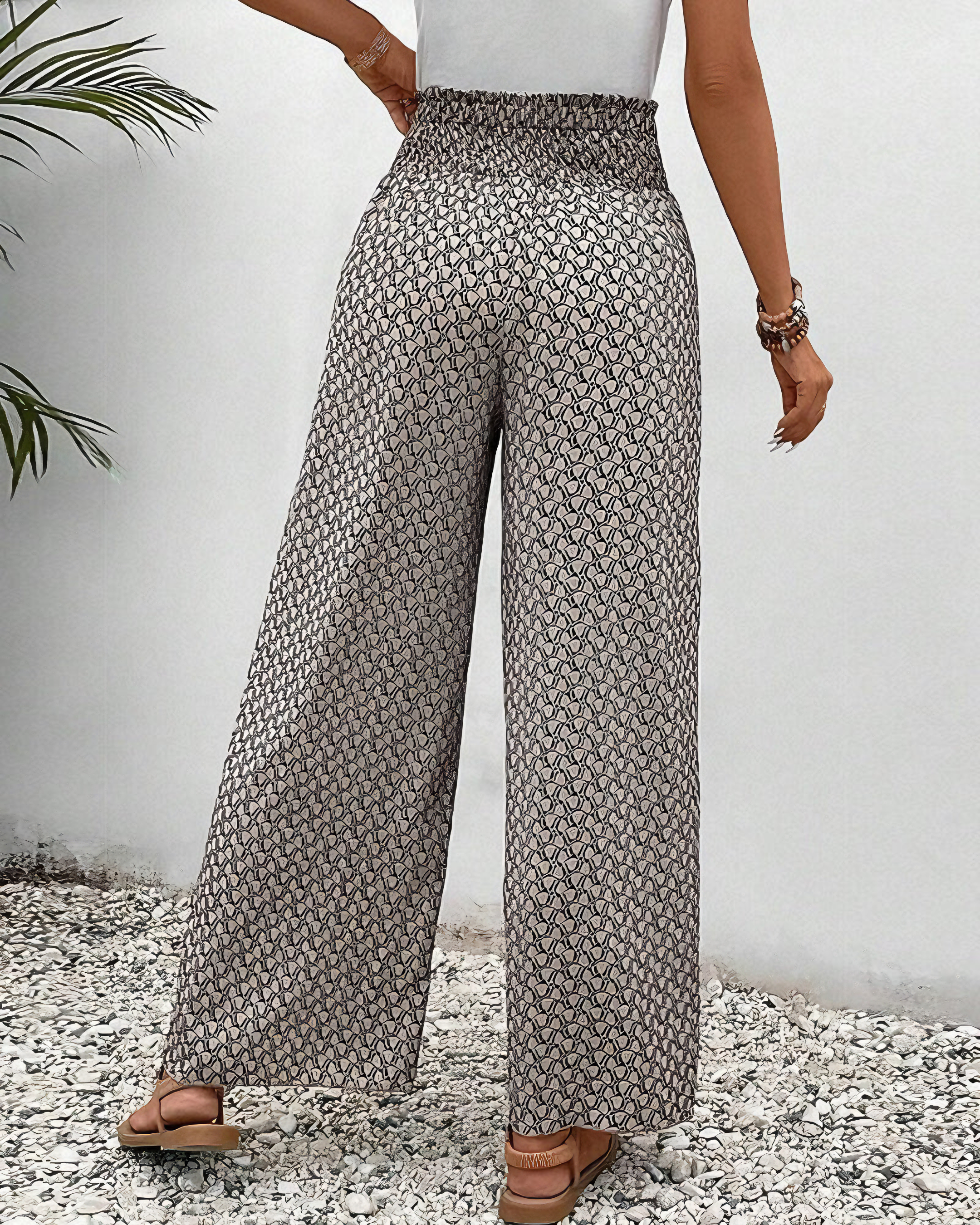 Broek met wijde pijpen, elastische taille en lichte val